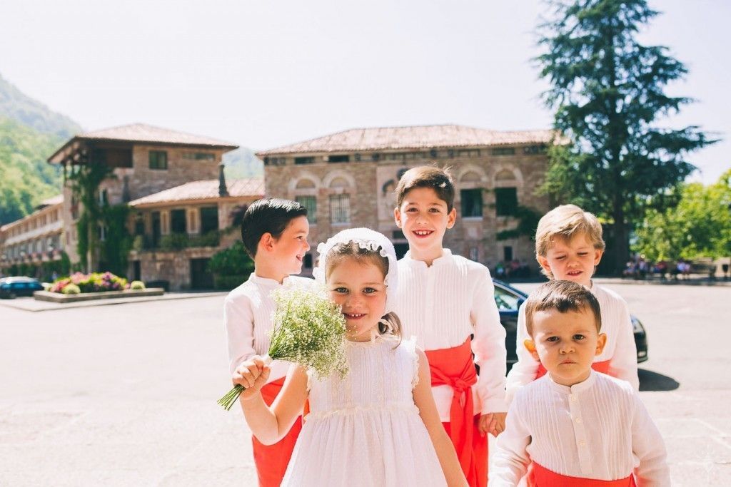 trajes para los niños bodas