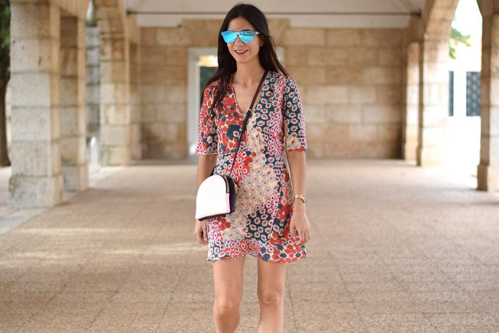 vestido de flores de Zara